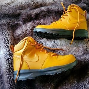 Nike Manoa All-Weather Big Kids Boot - Tan/Wheat - Size 2Y